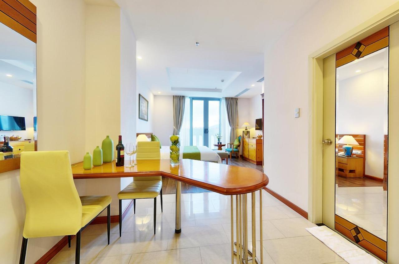 Richico Luxury Apartel Ocean Da Nang Bagian luar foto