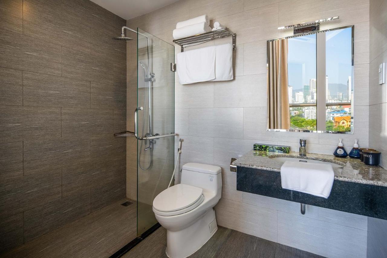 Richico Luxury Apartel Ocean Da Nang Bagian luar foto